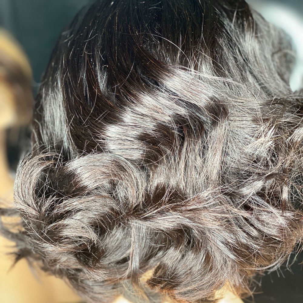 Frontal wig - Picture 4 of 4